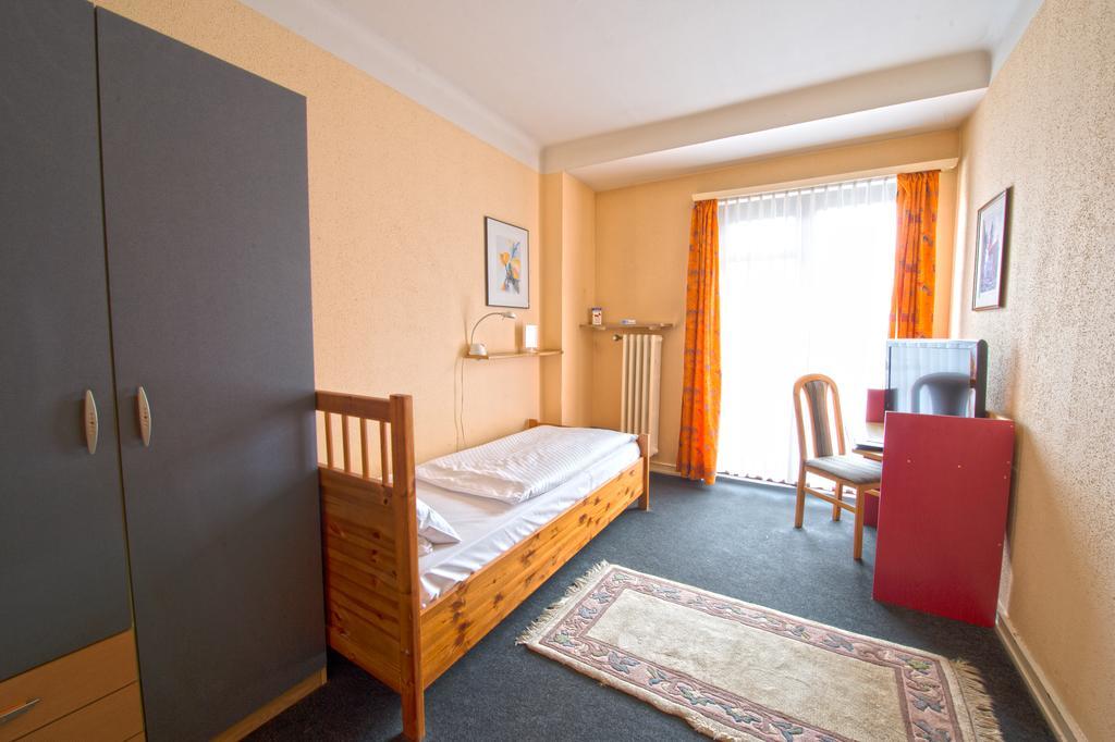 Hotel Continental Saarbruecken Bilik gambar